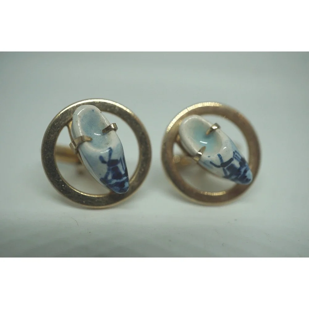 Swank Vintage Mens Delft Dutch Clog Shoe Windmill Gold Tone Cufflinks Blue White